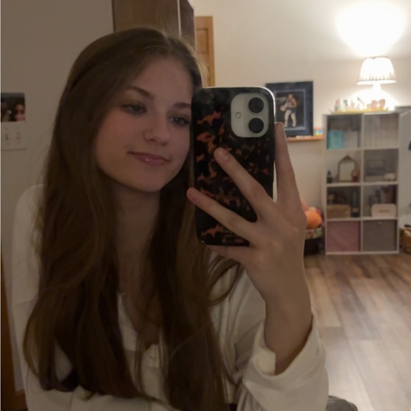 ellavoelker10